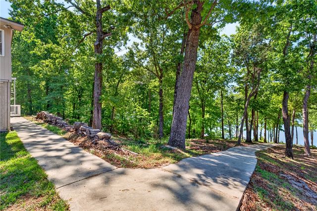 245 Perry Circle, Townville, SC 29689