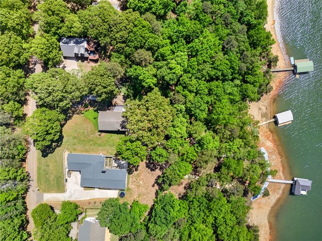 245 Perry Circle, Townville, SC 29689