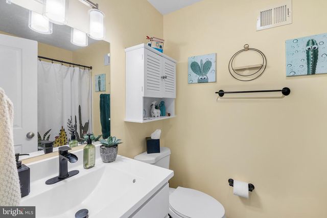 801 N MADEIRA ST, Baltimore, MD 21205