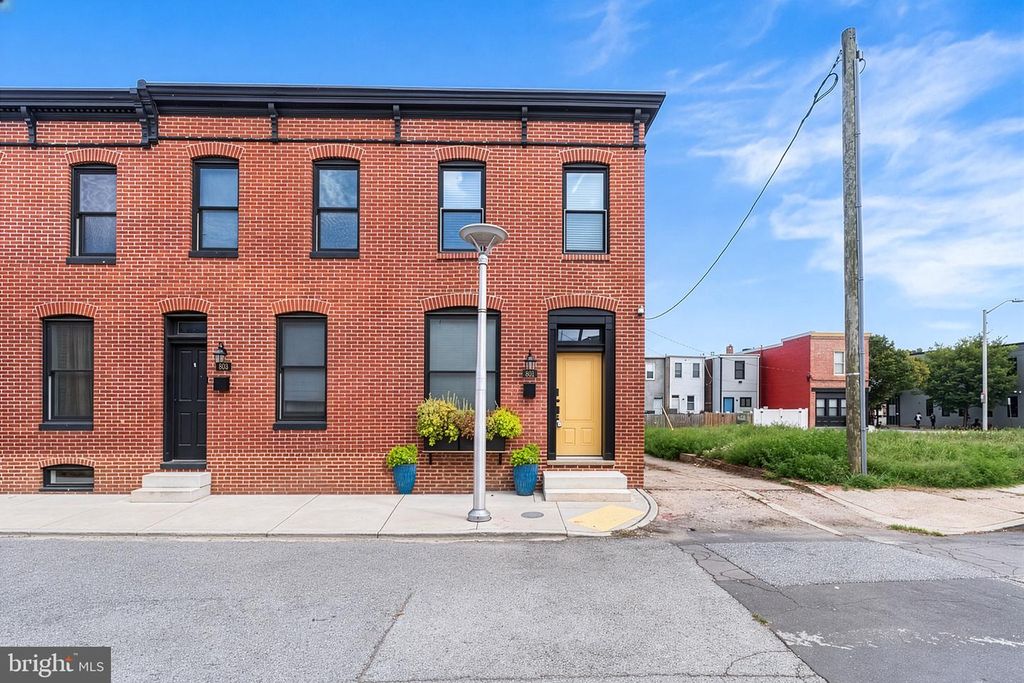 801 N MADEIRA ST, Baltimore, MD 21205