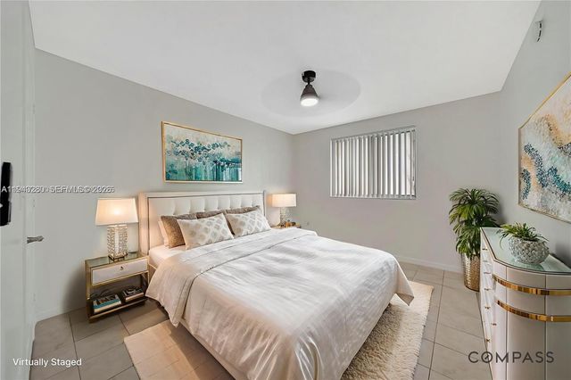 2620 S University Dr 109, Davie, FL 33328