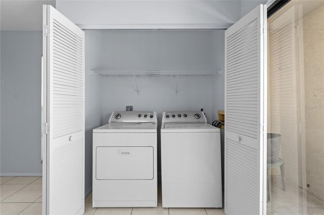 6110 COUNTRY CLUB WAY 204, Sarasota, FL 34243