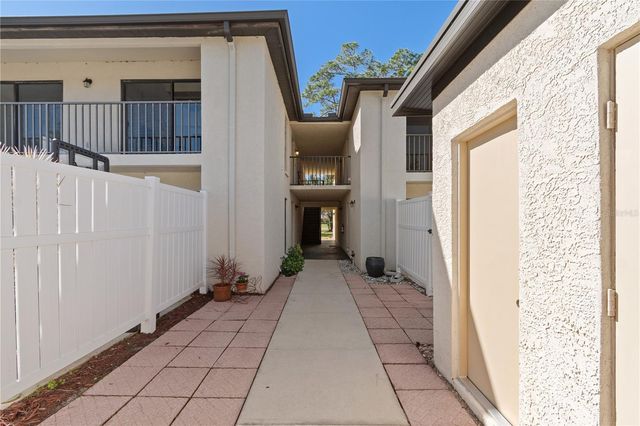 6110 COUNTRY CLUB WAY 204, Sarasota, FL 34243