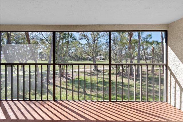 6110 COUNTRY CLUB WAY 204, Sarasota, FL 34243