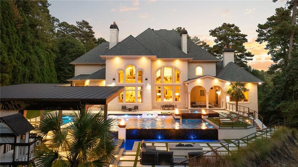 4870 Northside Drive, Atlanta, GA 30327