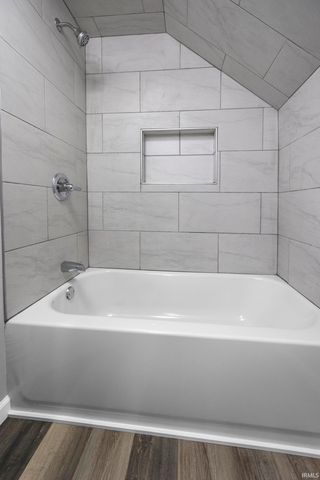 2916 Brosmer Street, Jasper, IN 47546