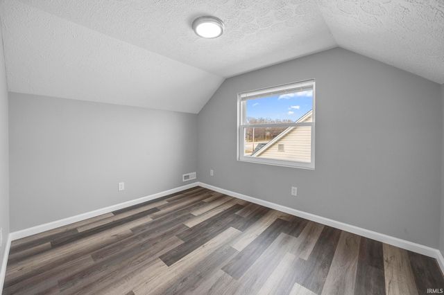 2916 Brosmer Street, Jasper, IN 47546