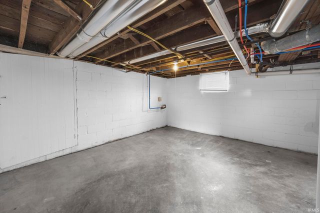 2916 Brosmer Street, Jasper, IN 47546