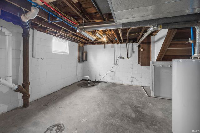 2916 Brosmer Street, Jasper, IN 47546