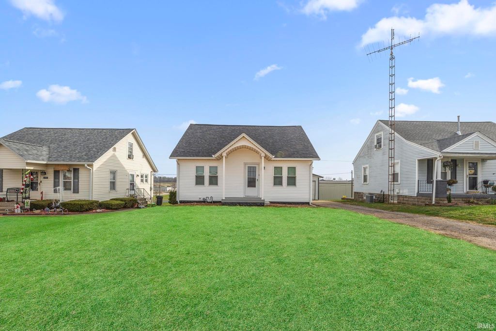 2916 Brosmer Street, Jasper, IN 47546