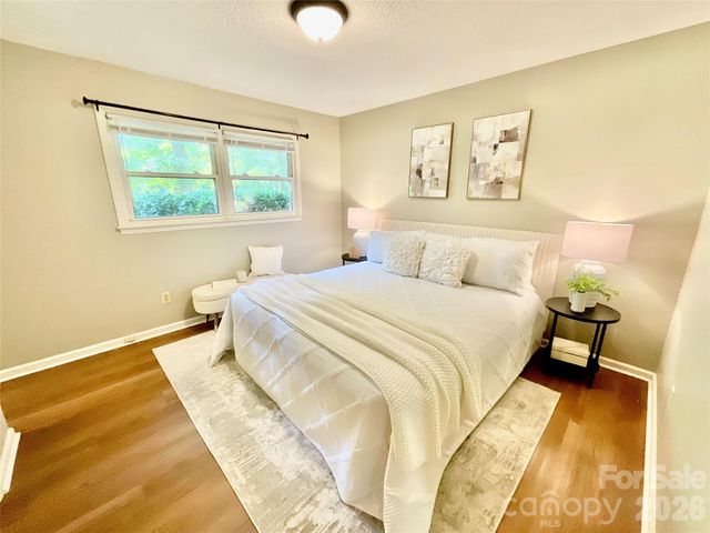 9500 Harvest Lane, Davidson, NC 28036