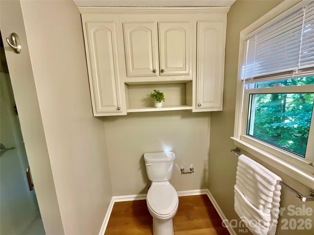 9500 Harvest Lane, Davidson, NC 28036