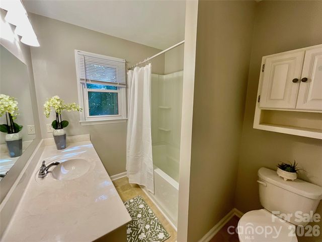 9500 Harvest Lane, Davidson, NC 28036
