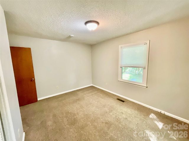 9500 Harvest Lane, Davidson, NC 28036