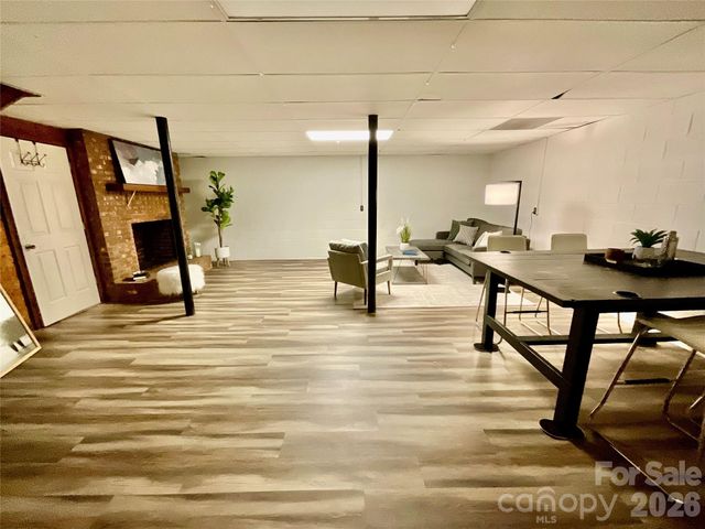 9500 Harvest Lane, Davidson, NC 28036