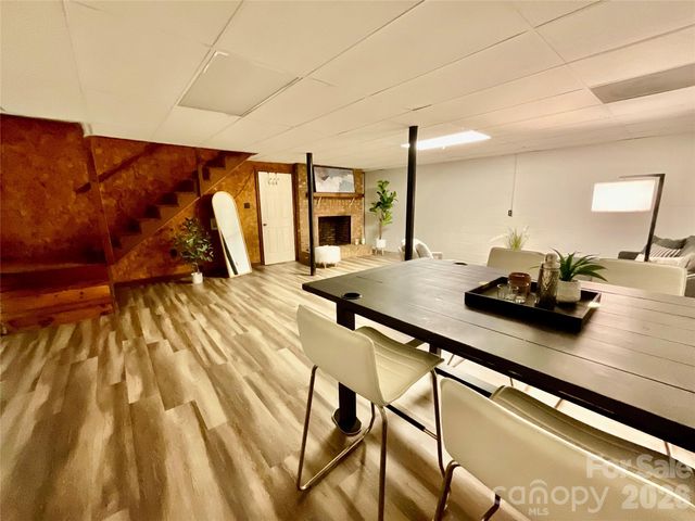9500 Harvest Lane, Davidson, NC 28036