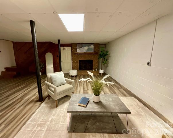 9500 Harvest Lane, Davidson, NC 28036