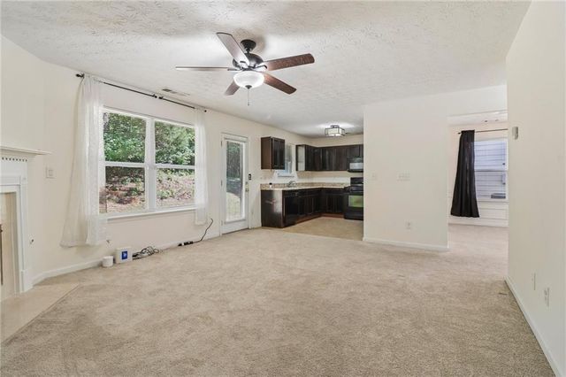 9425 Lakeview Road, Union City, GA 30291