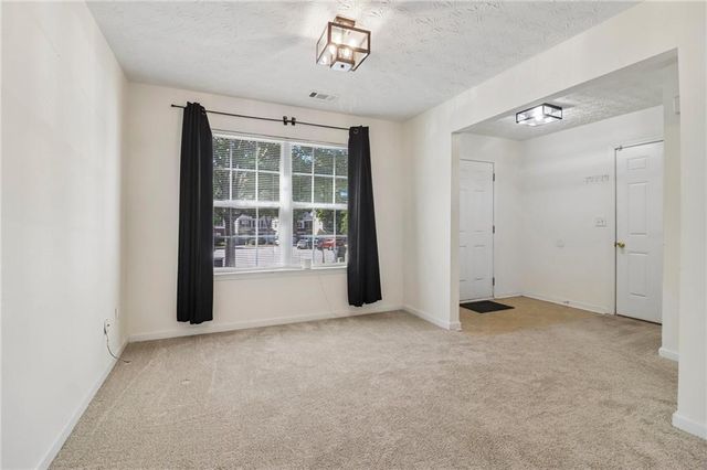 9425 Lakeview Road, Union City, GA 30291