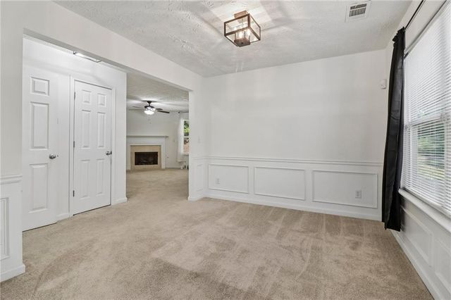 9425 Lakeview Road, Union City, GA 30291