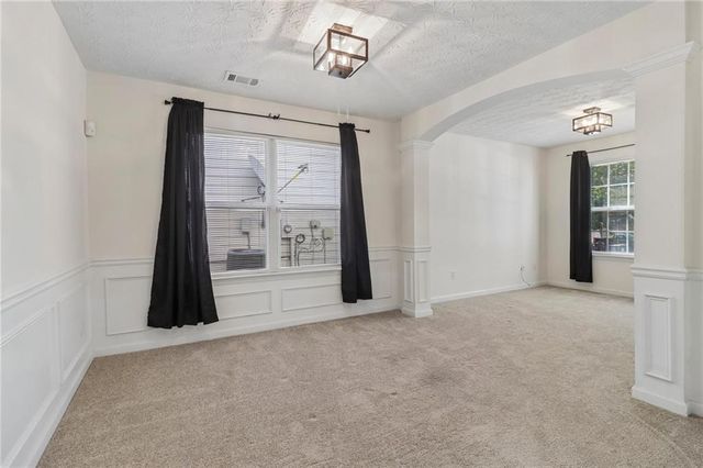 9425 Lakeview Road, Union City, GA 30291
