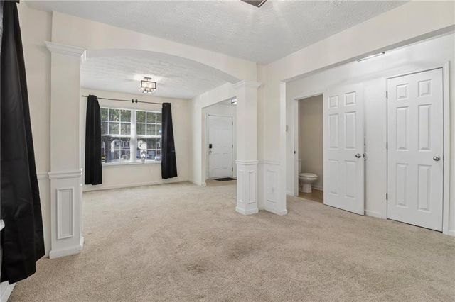 9425 Lakeview Road, Union City, GA 30291