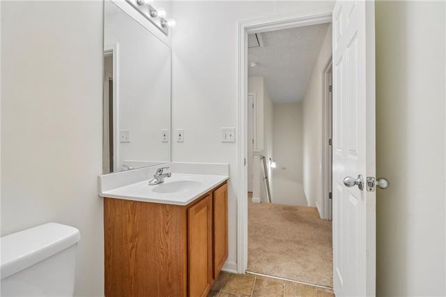 9425 Lakeview Road, Union City, GA 30291