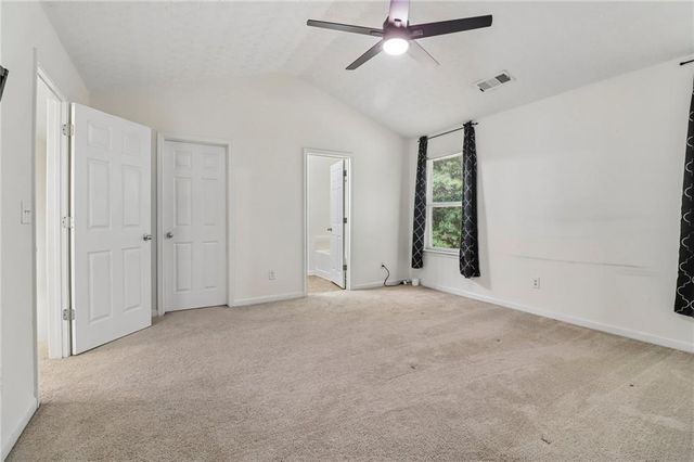 9425 Lakeview Road, Union City, GA 30291