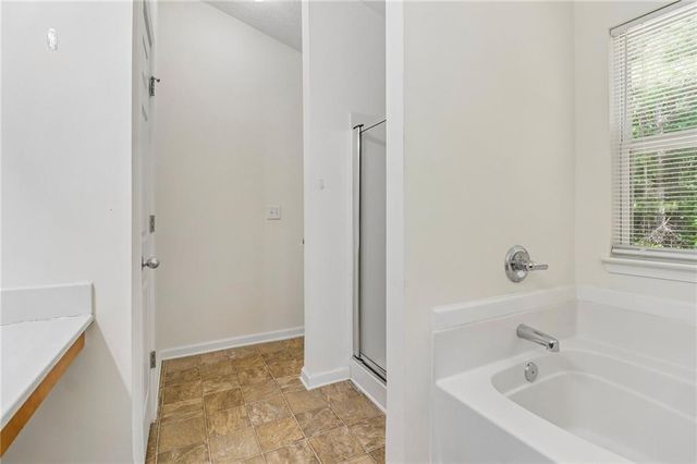 9425 Lakeview Road, Union City, GA 30291
