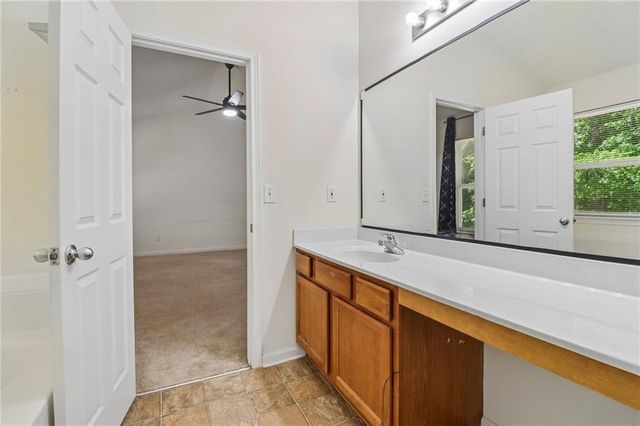 9425 Lakeview Road, Union City, GA 30291