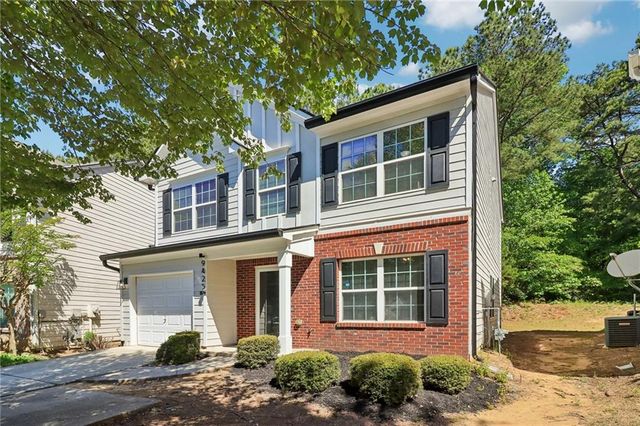 9425 Lakeview Road, Union City, GA 30291