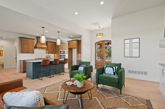 2805 EASLEY CABIN CIR, Columbia, MO 65201