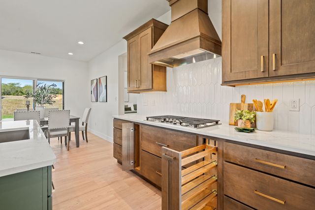 2805 EASLEY CABIN CIR, Columbia, MO 65201