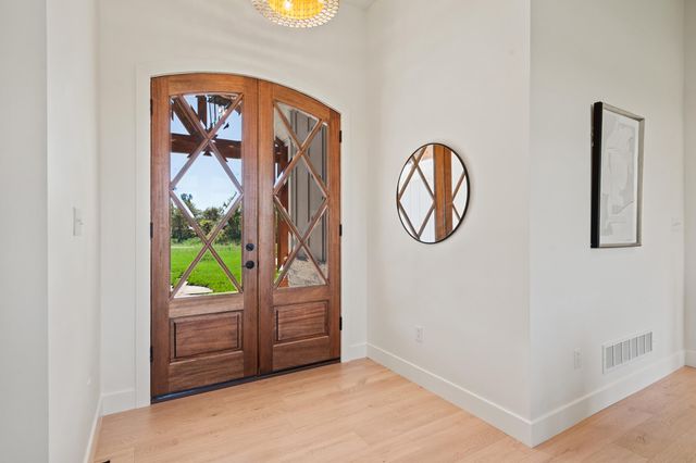 2805 EASLEY CABIN CIR, Columbia, MO 65201