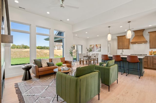 2805 EASLEY CABIN CIR, Columbia, MO 65201