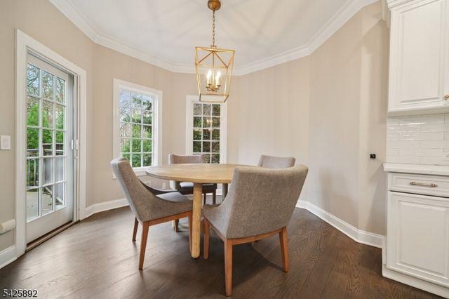 50 Sequoia Dr, Watchung Boro, NJ 07069