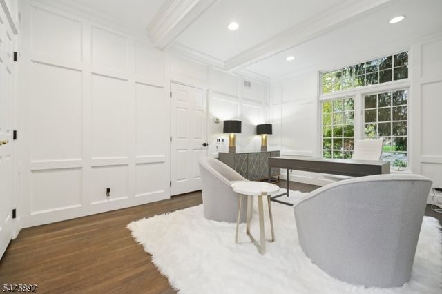 50 Sequoia Dr, Watchung Boro, NJ 07069