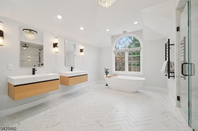 50 Sequoia Dr, Watchung Boro, NJ 07069