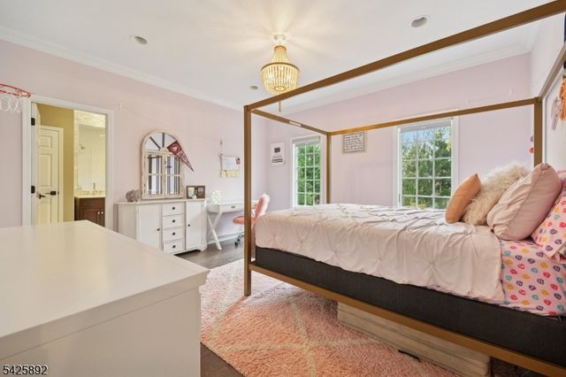 50 Sequoia Dr, Watchung Boro, NJ 07069