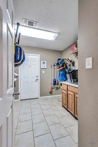 2306 S County Rd 1126, Midland, TX 79706