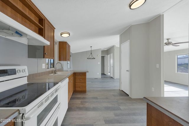 12529 S High Noon Trail, Vail, AZ 85641