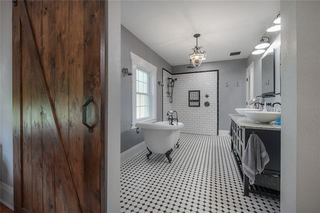 203 W FRIERSON AVENUE, Tampa, FL 33603