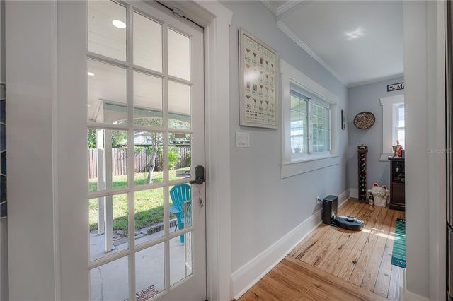 203 W FRIERSON AVENUE, Tampa, FL 33603