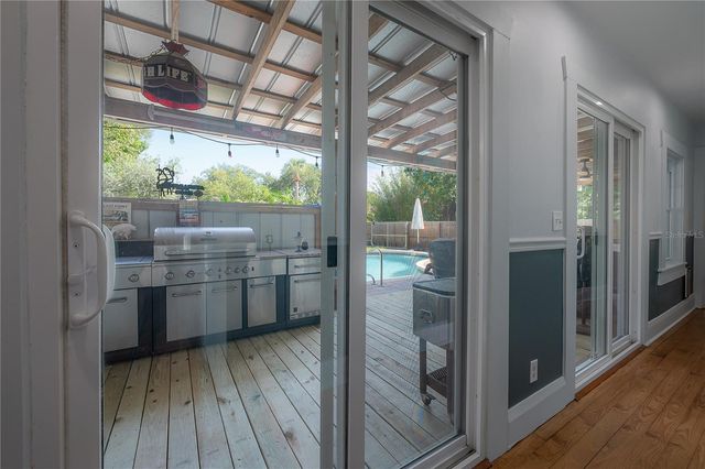 203 W FRIERSON AVENUE, Tampa, FL 33603