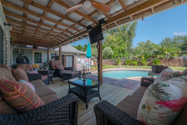 203 W FRIERSON AVENUE, Tampa, FL 33603
