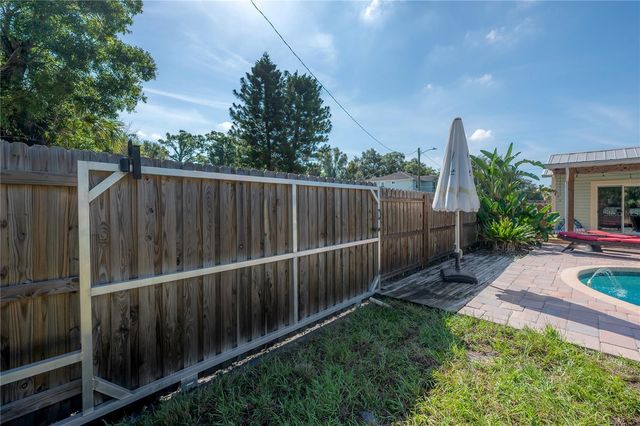 203 W FRIERSON AVENUE, Tampa, FL 33603