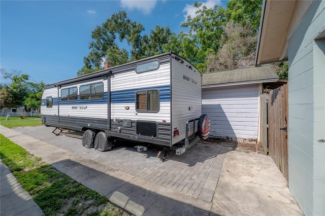 203 W FRIERSON AVENUE, Tampa, FL 33603