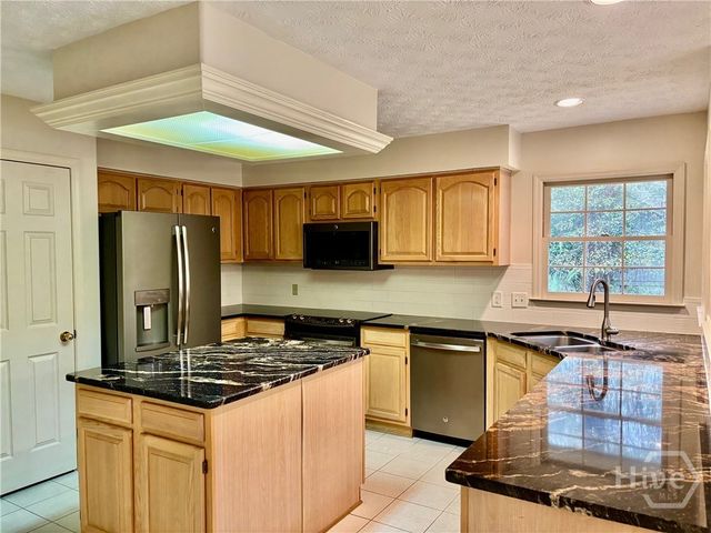 70 Passaic Lane, Richmond Hill, GA 31324