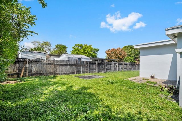 1840 SW 63rd Ave, West Miami, FL 33155