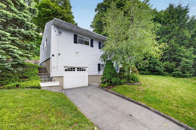4 Pamela Lane, Valhalla, NY 10595